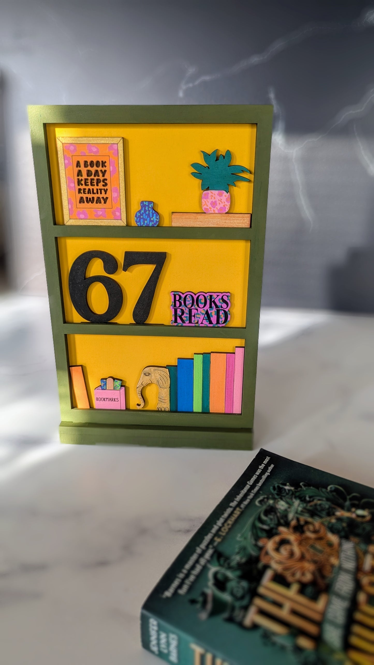 Art Workshop: Versatile Bookshelf Tracker